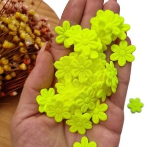 FLOR PRENSADA EM TECIDO 2CM AMARELO NEON C/ 50 UND