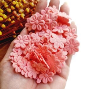 FLOR PRENSADA EM TECIDO 2CM SALMON C/ 50 UND