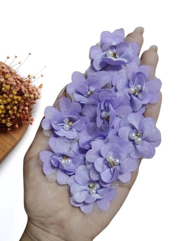 APLIQUE FLOR DE CETIM COM VOAL LILAS 3,5CM UND