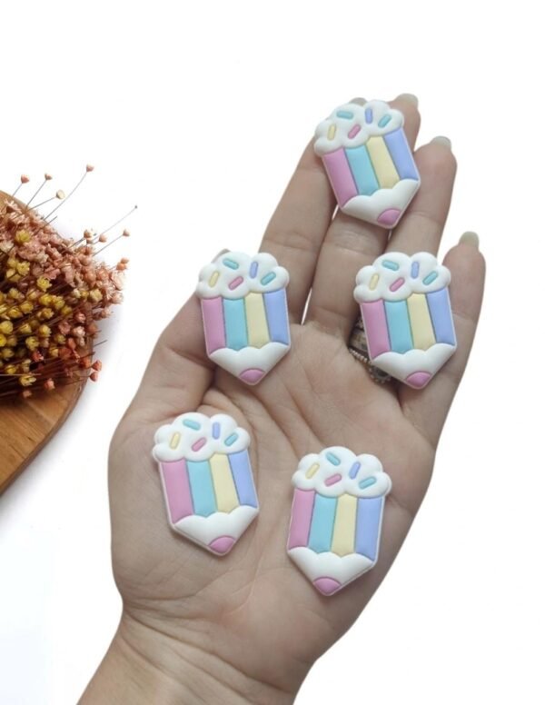 APLIQUE EMBORRACHADO LÁPIS C/ GRANULADO CORES CANDY 3,9 CM C/ 2 UND