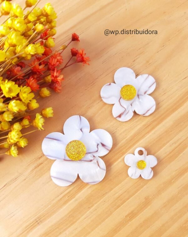 KIT FLOR MADRE PÉROLA C/ MIOLO DOURADO GLITTER