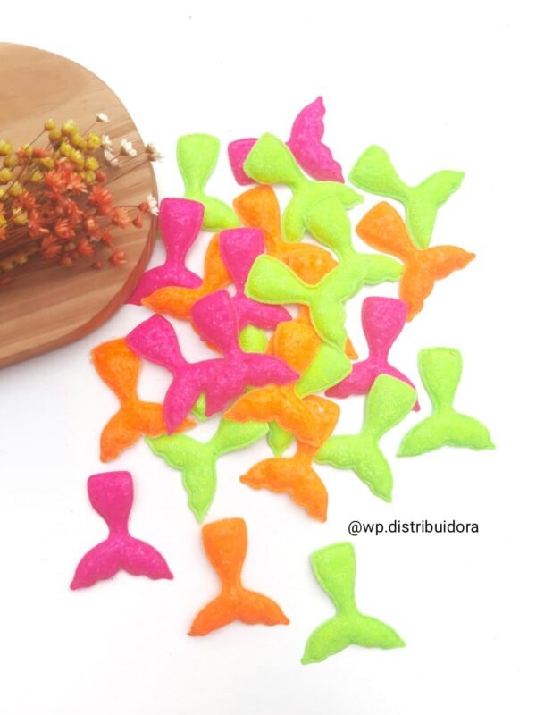 APLIQUE CALDA DE SEREIA FLOCADA 5X5,5CM CORES NEON C/ 2 UND