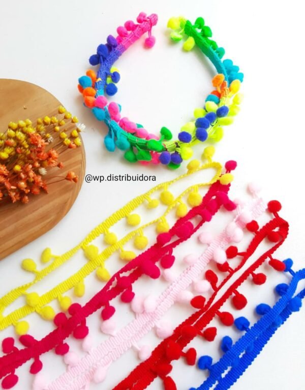 FITA COM POMPOM DE 1 CM PCT C/ 1 METRO