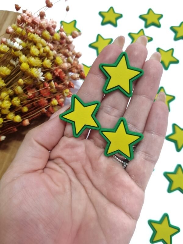 APLIQUE EMBORRACHADO DO BRASIL ESTRELA VERDE/AMARELA 2,5 CM C/ 2 UND
