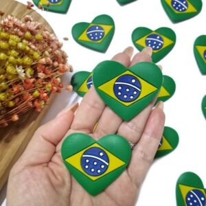 APLIQUE EMBORRACHADO CORAÇÃO BANDEIRA DO BRASIL 4,5X4,8CM C/ 2 UND