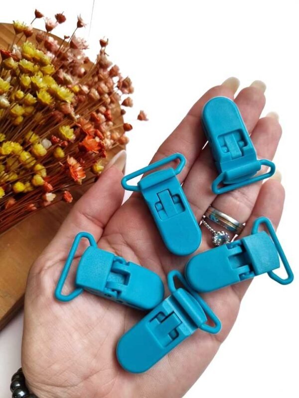PRENDEDOR DE CHUPETA AZUL TURQUESA 3,8CM C/ 2 UND