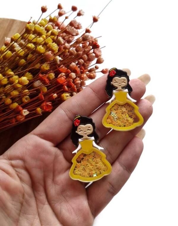 PRINCESA BELA 4CM SAIA MINI ESTRELAS AMARELA UND