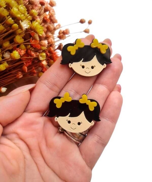 MENININHA ESCOLAR COM LAÇOS AMARELO 3,5CM UND