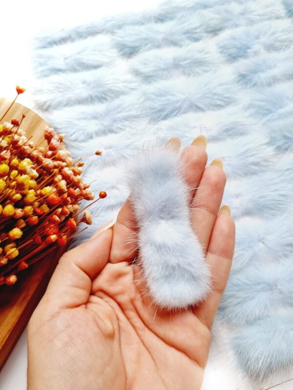 POMPOM ACHATADO LARGO AZUL BEBÊ 6,5 CM C/ 2 UND