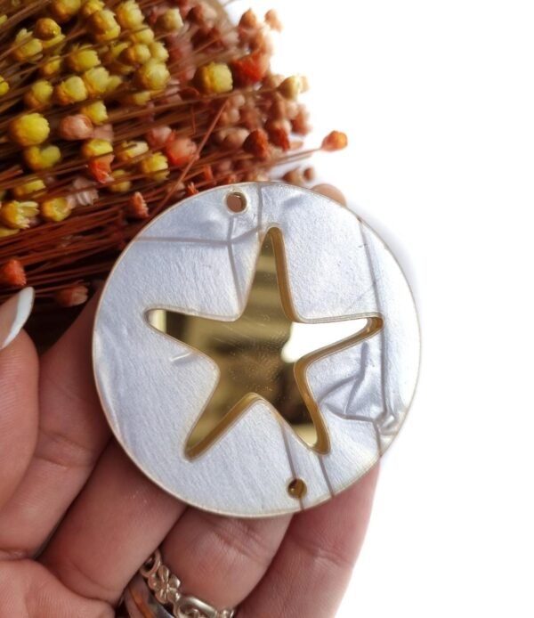 CHAVEIRO REDONDO ESTRELA DO MAR 5CM MADREPÉROLA / DOURADO UND