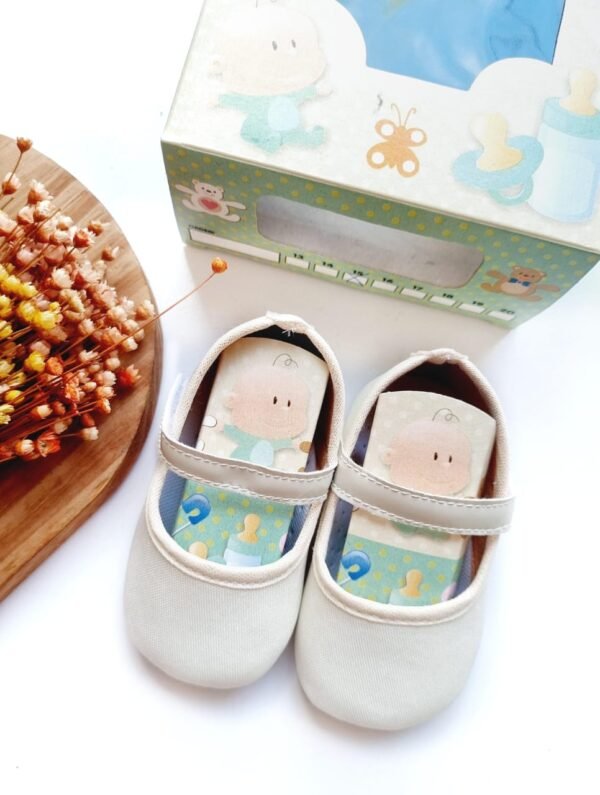 SAPATINHO BABY Nº 15 CREME