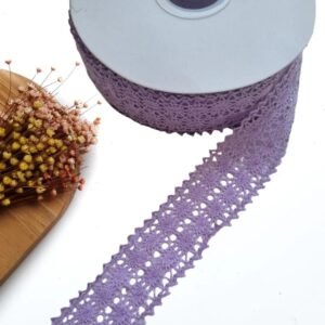 FITA IMPORTADA RENDA TECIDO 38MM LILÁS – METRO
