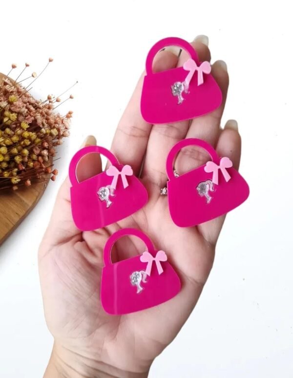 BOLSA BARBIE EM ACRÍLICO 4CM UND