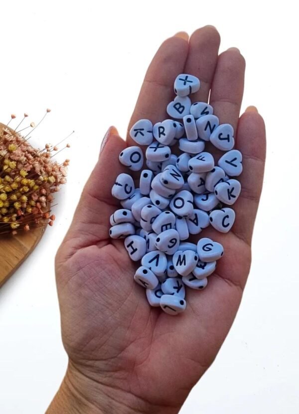 ENTREMEIO CORAÇÃO BRANCO LETRAS PRETAS 11MM C/ 30G