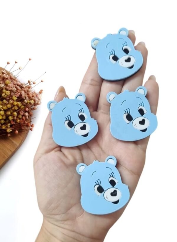 ROSTO URSINHO CARINHOSO EM ACRÍLICO AZUL CLARO 4CM UND