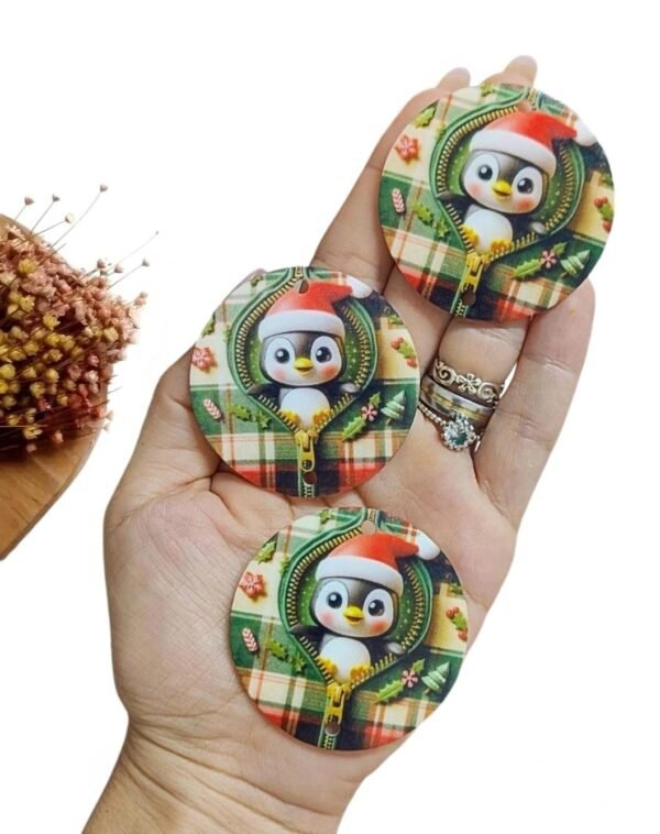 CHAVEIRO REDONDO PINGUIM NOEL 5CM COM 2 FUROS UND
