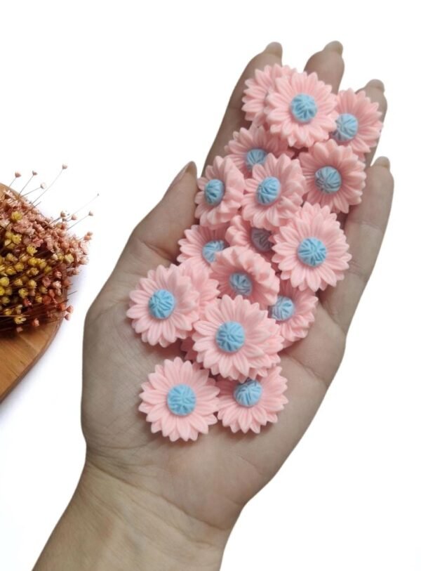 APLIQUE GIRASSOL EM RESINA ROSA 2,5CM C/ 2 UND