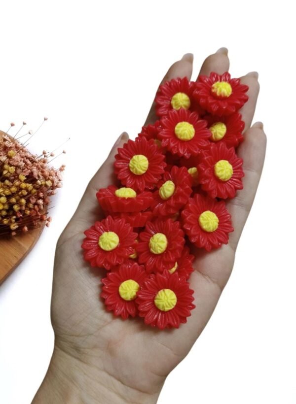 APLIQUE GIRASSOL EM RESINA VERMELHO 2,5CM C/ 2 UND