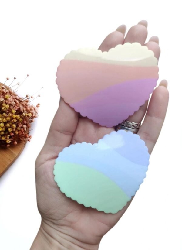 APLIQUE EM ACRÍLICO CURVADO CORAÇÃO SUBLIMATICO CANDY UND