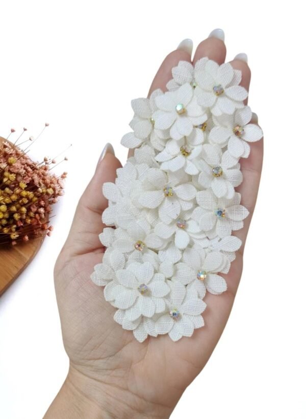 APLIQUE FLOR EM TECIDO LINHO 2,5 CM OFF WHITE C/ 2 UND