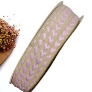 FITA IMPORTADA CORAÇÕES BORDADOS 10MM  ROSA – METRO