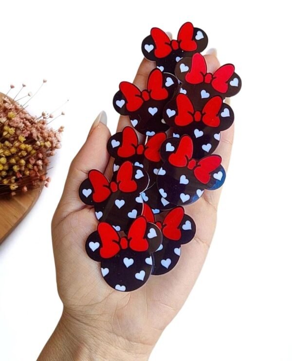 APLIQUE EM ACRÍLICO SUBLIMATICO SILUETE MINNIE CORAÇÃO 3,5 CM UND