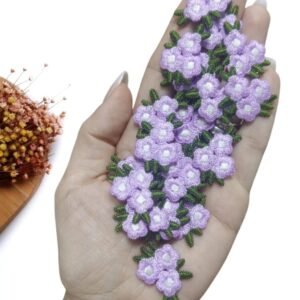 APLIQUE MINI FLOR TRIPLA BORDADA LILÁS 2,8 CM C/ 2 UND