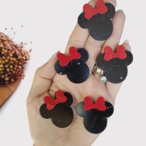 APLIQUE EM ACRÍLICO SILHUETA MINNIE LAÇO VERMELHO 3,5 CM UND