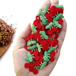 APLIQUE CEREJA EM TECIDO BORDADO 1,8 CM C/ 4 UND