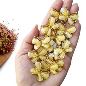 APLIQUE BORBOLETA PEDRARIA AMARELO BEBÊ 3 CM UND