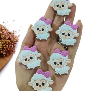 APLIQUE EMBORRACHADO OVELHINHA C/ LAÇO PINK 3,8 CM C/ 2 UND