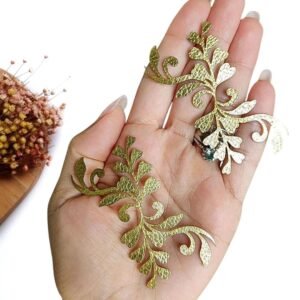 RAMO DE FOLHAS EM LONITA DOURADA 8CM C/ 2 UND (MODELO 4)