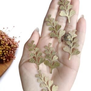 GALHO DE FOLHAS EM LONITA DOURADA 4,5 CM C/ 4 UND (MODELO 3)