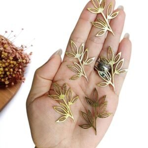 GALHO DE FOLHAS EM LONITA DOURADA  4,5 CM C/ 4 UND (MODELO 6)