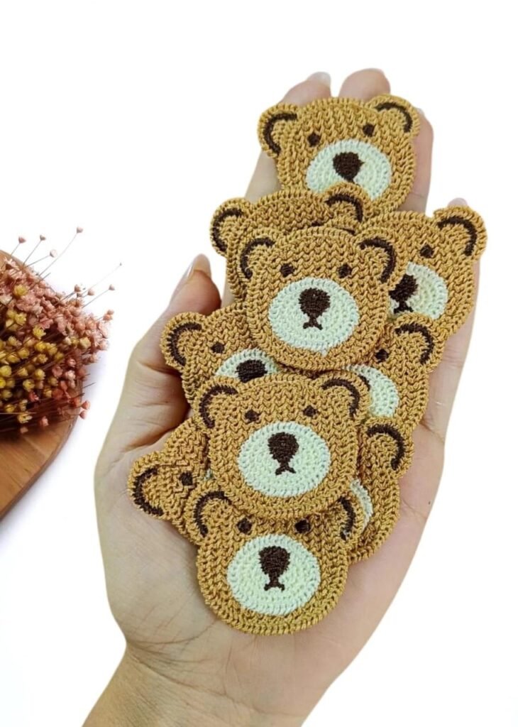 APLIQUE URSINHO EM CROCHÊ BEGE 4,2 CM C/ 2 UND