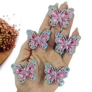 APLIQUE EM PLÁSTICO BORBOLETA COM STRASS ROSA 4 CM UND
