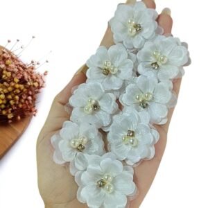 APLIQUE FLOR IMPORTADA DE CETIM COM VOAL BRANCO 3,5CM UND