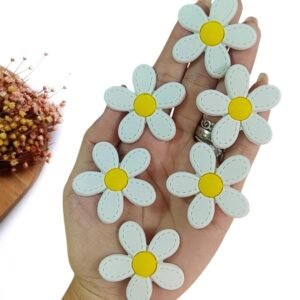 APLIQUE EMBORRACHADO COPA  FLOR PESPONTADA BRANCO 4CM C/ 2 UND