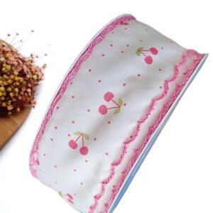 FITA IMPORTADA CEREJA ROSA 38MM C/ BORDADO NAS BORDAS - METRO