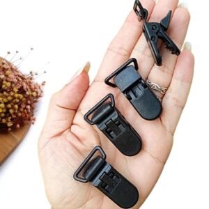 PRENDEDOR DE CHUPETA PRETA 4CM C/ 2 UND