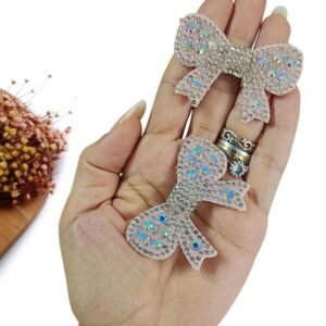 APLIQUE LAÇO STRASS ROSA 5,5 CM