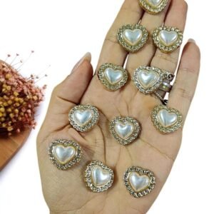 JOIA EM PLÁSTICO CORAÇÃO C/ STRASS E CORAÇÃO PEROLADA 1,9 CM C/ 2 UND