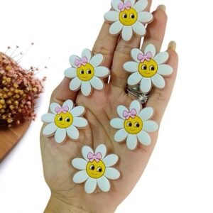 APLIQUE EMBORRACHADO FLOR SMILE BRANCO 3,6 CM C/ 2 UND