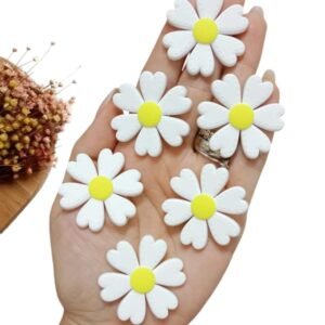 APLIQUE FLOR PESPONTADA EMBORRACHADA 6 PÉTALAS BRANCA 3,7CM C/ 2 UND