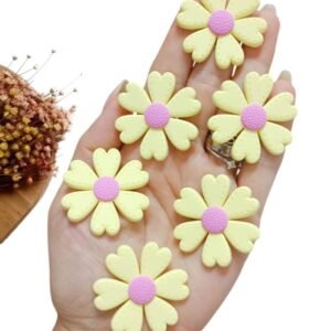 APLIQUE FLOR PESPONTADA EMBORRACHADA 6 PÉTALAS AMARELA 3,7CM C/ 2 UND