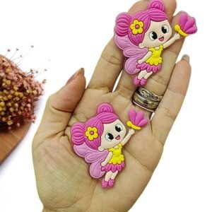 APLIQUE EMBORRACHADO FADA COM BORBOLETA PINK 5,5 CM C/ 2 UND